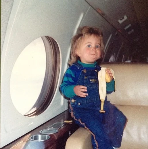 „32-letni syn Mela Gibsona jest łudząco podobny do swojego ojca. Wystąpił w filmie swojego ojca „Z powodów sumienia!”.