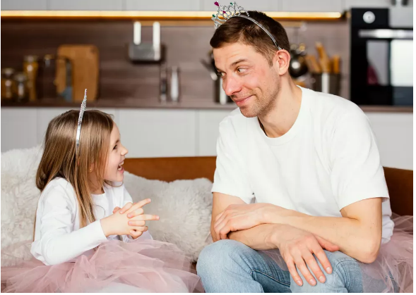 Adoptowaliśmy 4-letnią dziewczynkę – miesiąc później podeszła do mnie i powiedziała: „Mamo, nie ufaj tacie”.