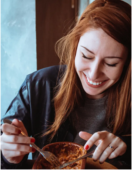 Rano w dniu ślubu narzeczony podarował mi przepiękny naszyjnik, a gdy tylko dowiedziałam się, co się za nim kryje, odwołałam wszystkie sprawy.