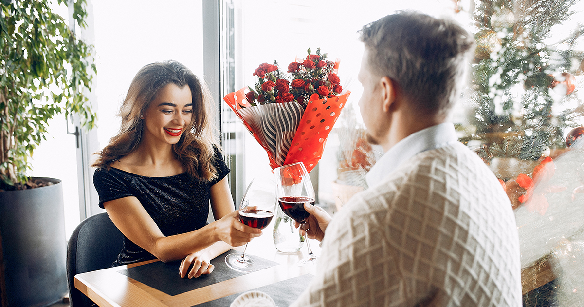 Kobieta zobaczyła, jak jej chłopak wychodzi po pracy z jej siostrą i pewnego dnia postanowiła ich śledzić.