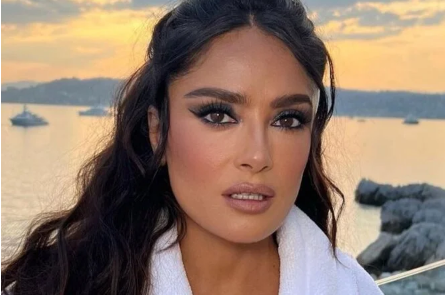 Salma Hayek bez makijażu. Po raz pierwszy pokazała się w takim wydaniu.