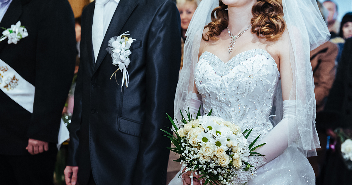 W ostatniej chwili wszystkie druhny wybrały czarny kolor, tak jak się spodziewałam.