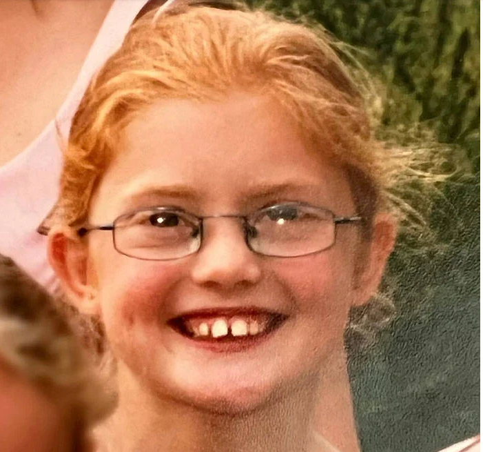 Miss Anglii. Czy uwierzycie, że kiedyś w szkole wyśmiewano ją z powodu rudych włosów?