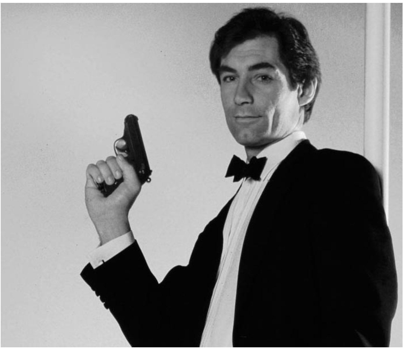 Trudno uwierzyć, że ten starszy mężczyzna był kiedyś uważany za ikonę hollywoodzkiej urody i był ulubieńcem kobiet.