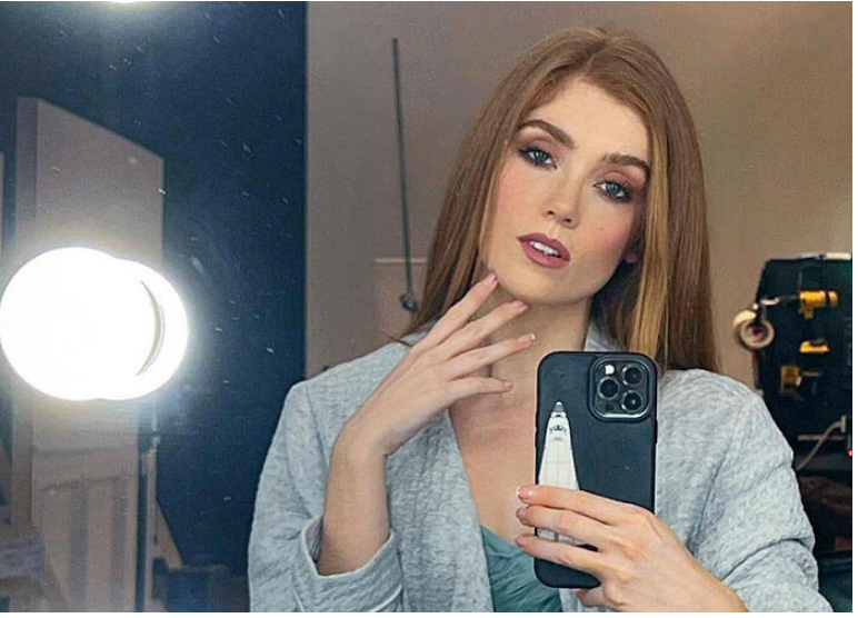 Miss Anglii. Czy uwierzycie, że kiedyś w szkole wyśmiewano ją z powodu rudych włosów?