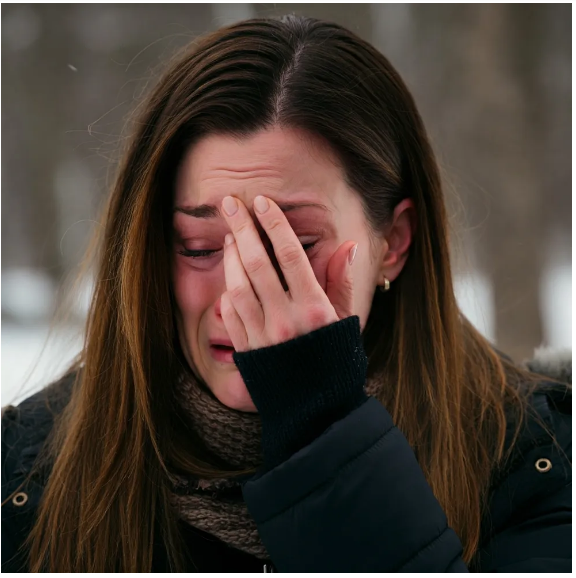 Moje zimowe buty się zużyły, ale mąż odmówił kupienia mi nowych i powiedział: „To ja decyduję, jak wydawać swoje pieniądze”.