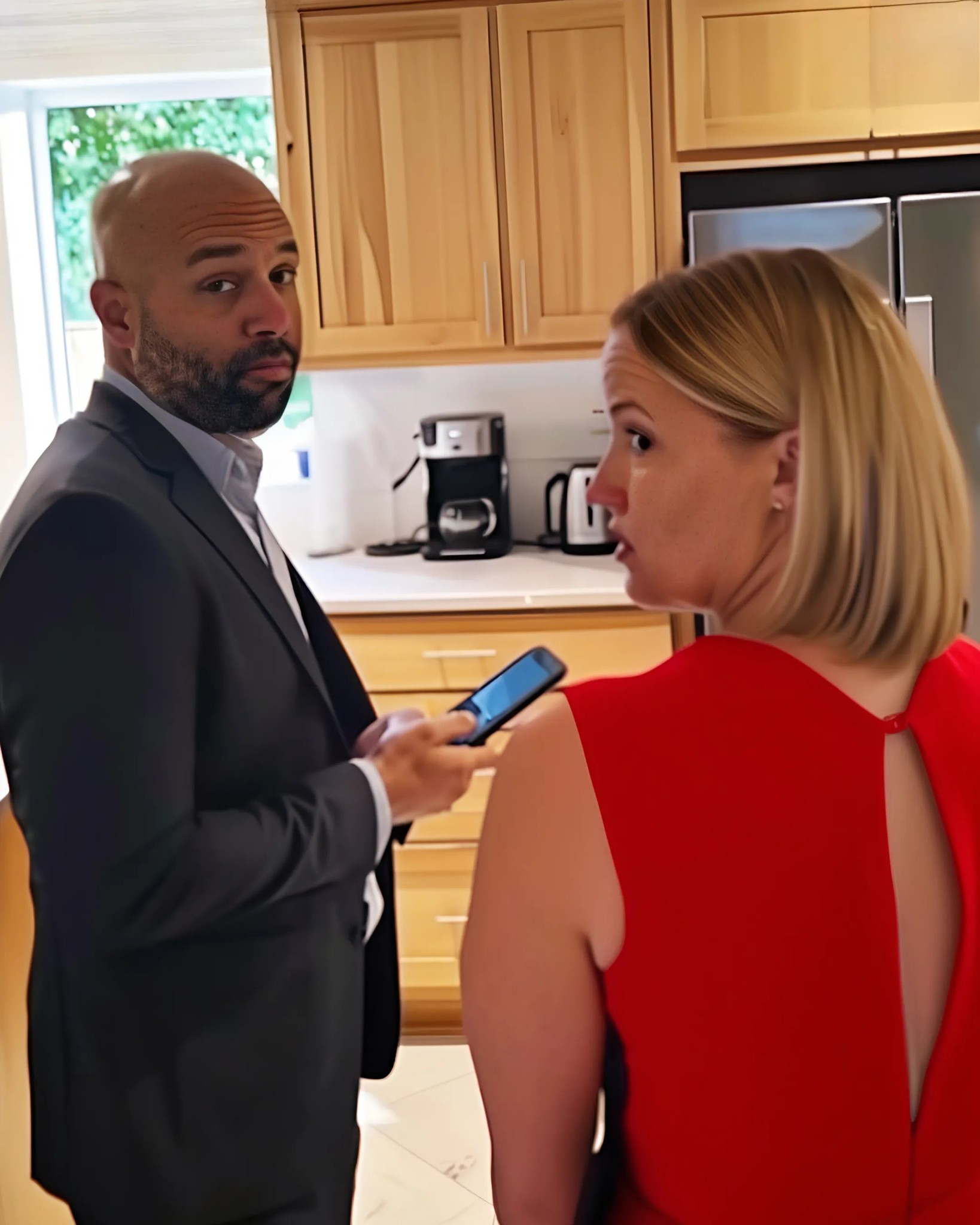 Nie będziemy się rozwodzić. Po prostu sprowadzę tu moją nową dziewczynę z dzieckiem. W naszym domu wystarczy miejsca dla wszystkich — powiedział stanowczo mąż.