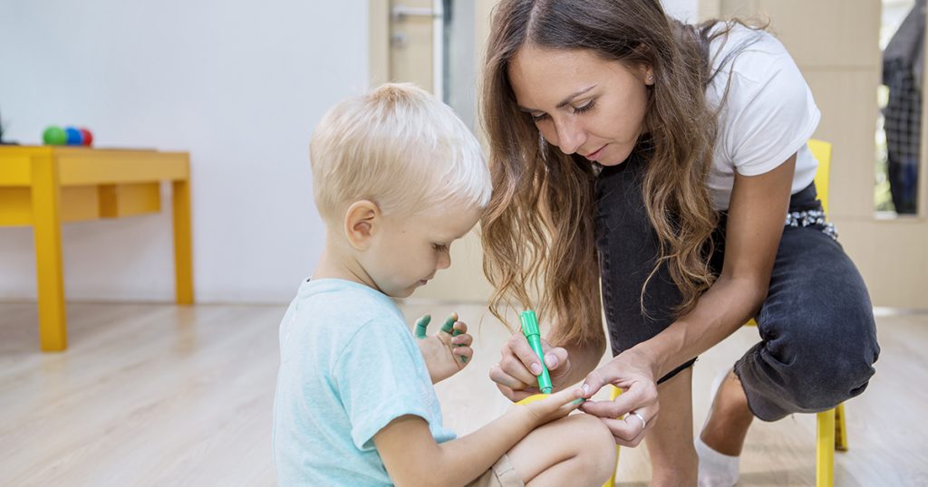 Pierwszym słowem mojego dziecka nie było „mama” — było to imię, którego nikt w naszej rodzinie nie znał!