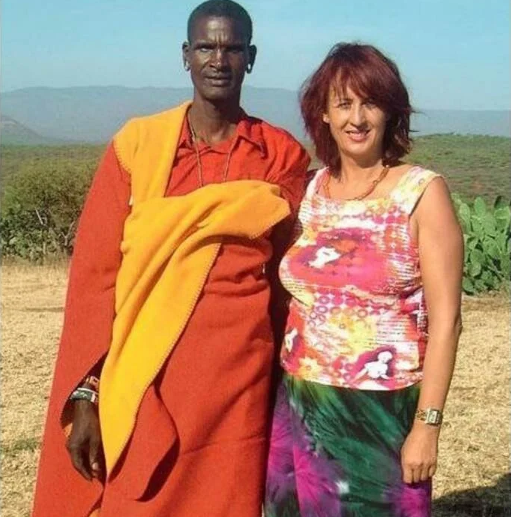 Wyrosła na prawdziwą piękność: jak dziś wygląda córka „Białej Masajki” i jak potoczyły się losy bohaterów tej niezwykłej historii?