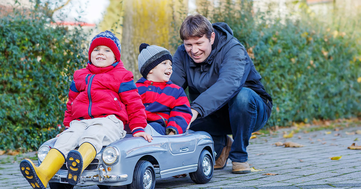 „Jesteś tylko nianią, a nie prawdziwym mężczyzną” – powiedziała mi żona przed odejściem, zostawiając mnie z trójką dzieci.