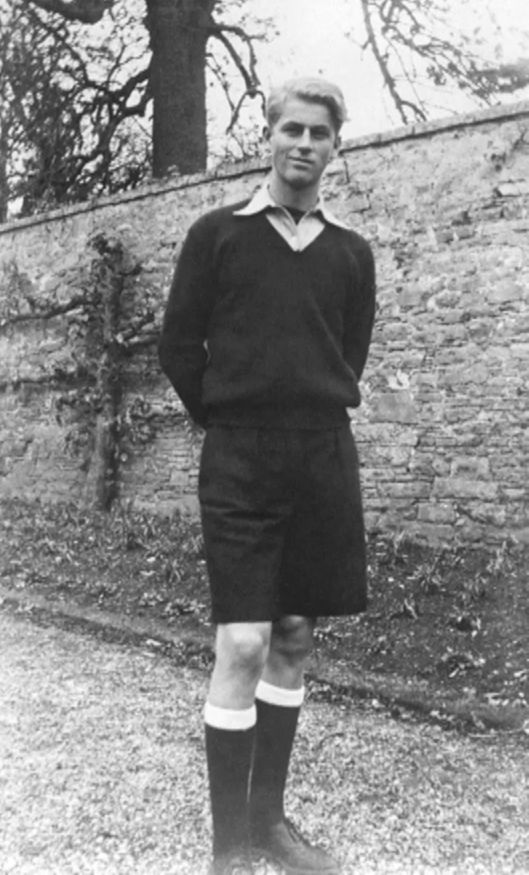 Zakup męża i jego wieczne buntownicze zachowanie: co kryło się za fasadą idealnych relacji w rodzinie królewskiej