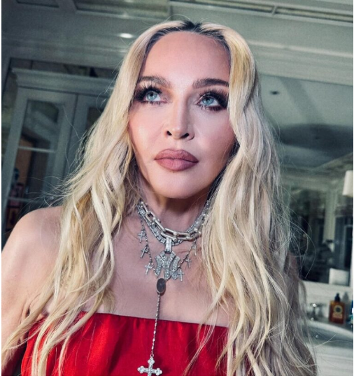 Madonna postanowiła powrócić do dawnych czasów, znów jest panną młodą!