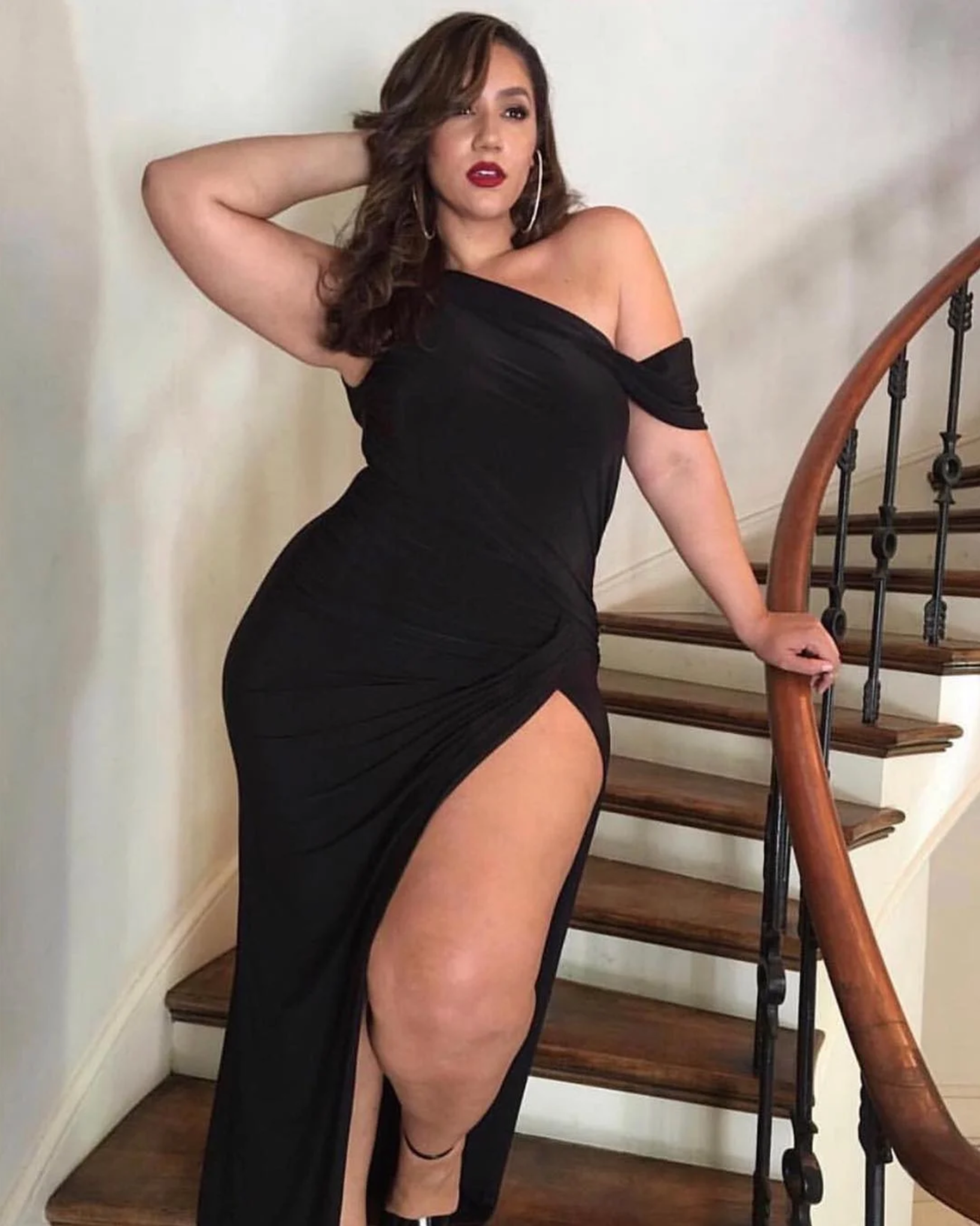 Te dziewczyny pokazały wszystkim, że ubrania mogą wyglądać seksownie nawet na krągłych kobietach.