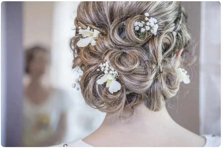 Moja siostra próbowała wybrać dla mnie sukienkę dla druhny, ale nie spodziewała się, że będę ją przerabiać.