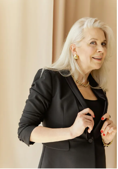 Moja siostra próbowała wybrać dla mnie sukienkę dla druhny, ale nie spodziewała się, że będę ją przerabiać.