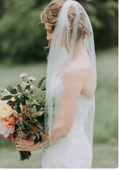 Moja siostra próbowała wybrać dla mnie sukienkę dla druhny, ale nie spodziewała się, że będę ją przerabiać.