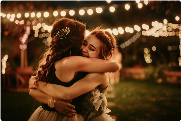 Moja siostra próbowała wybrać dla mnie sukienkę dla druhny, ale nie spodziewała się, że będę ją przerabiać.