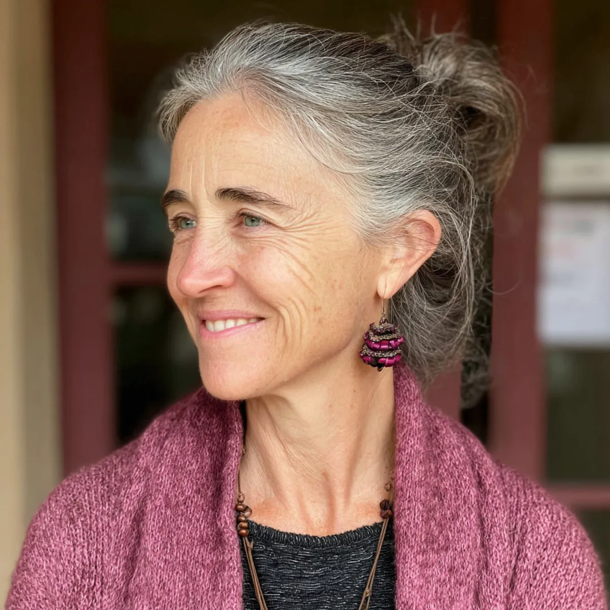 Ludzie w kolejce w supermarkecie chcieli mnie wyrzucić, kiedy moja wnuczka zaczęła płakać – ale nagle wkroczył nieznajomy.