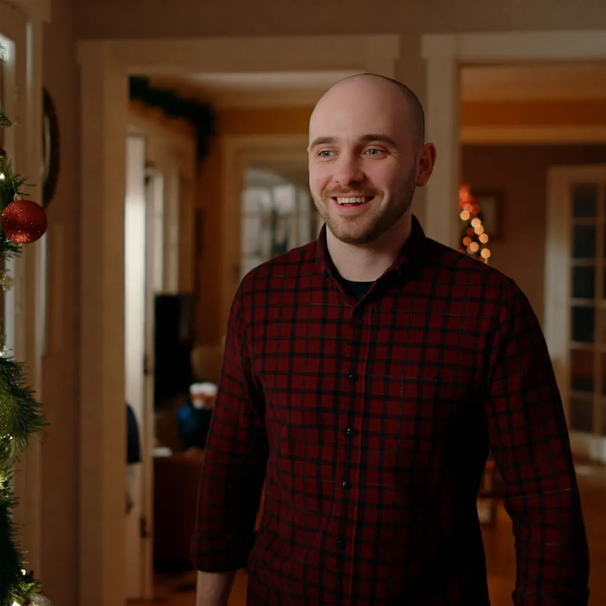 Mój mąż zniknął w Wigilię Bożego Narodzenia — następnego ranka wrócił do domu z trzyletnią dziewczynką na rękach.