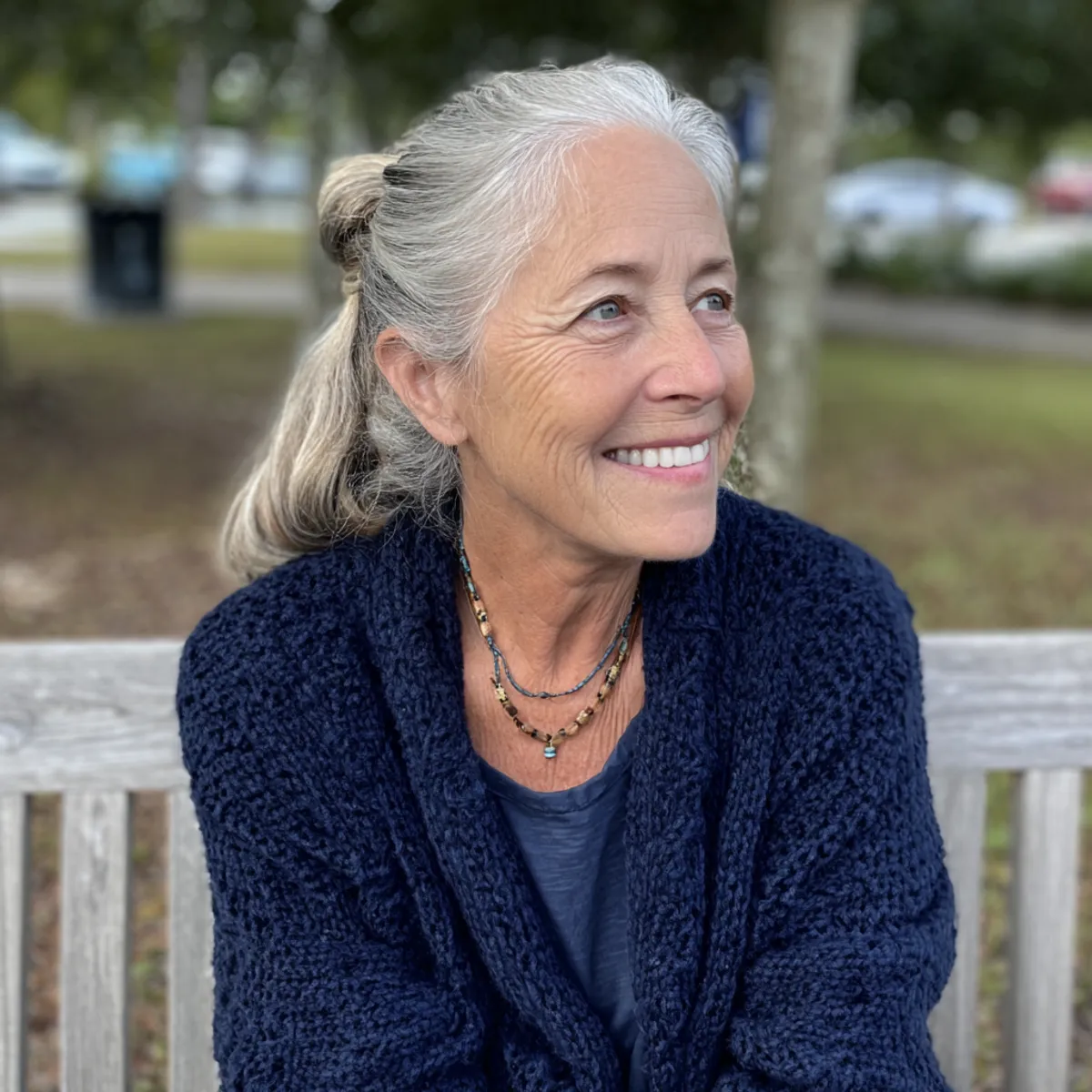 Ludzie w kolejce w supermarkecie chcieli mnie wyrzucić, kiedy moja wnuczka zaczęła płakać – ale nagle wkroczył nieznajomy.