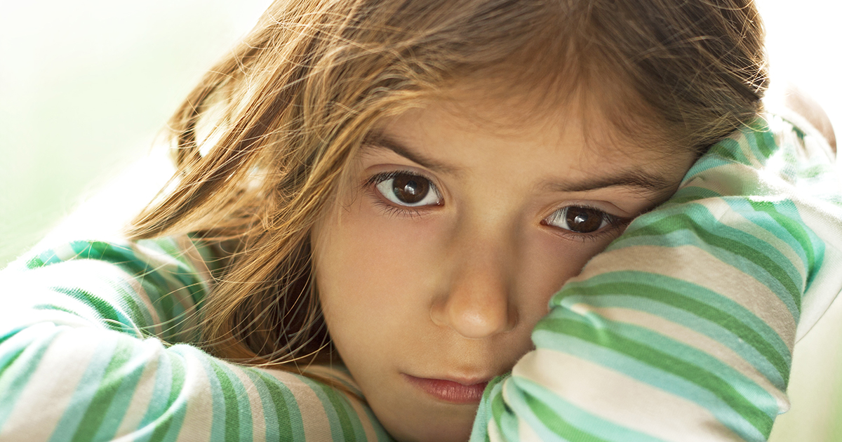 Moja żona kazała mi zostawić córkę i wyprowadzić się na kilka tygodni — powód, dla którego to zrobiła, wprawił mnie w osłupienie.