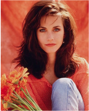 Wspominamy 20 niesamowitych kobiet lat 90.! Była to epoka, w której królowała naturalna uroda, a trendy nie były jeszcze dyktowane przez silikon ani photoshop.