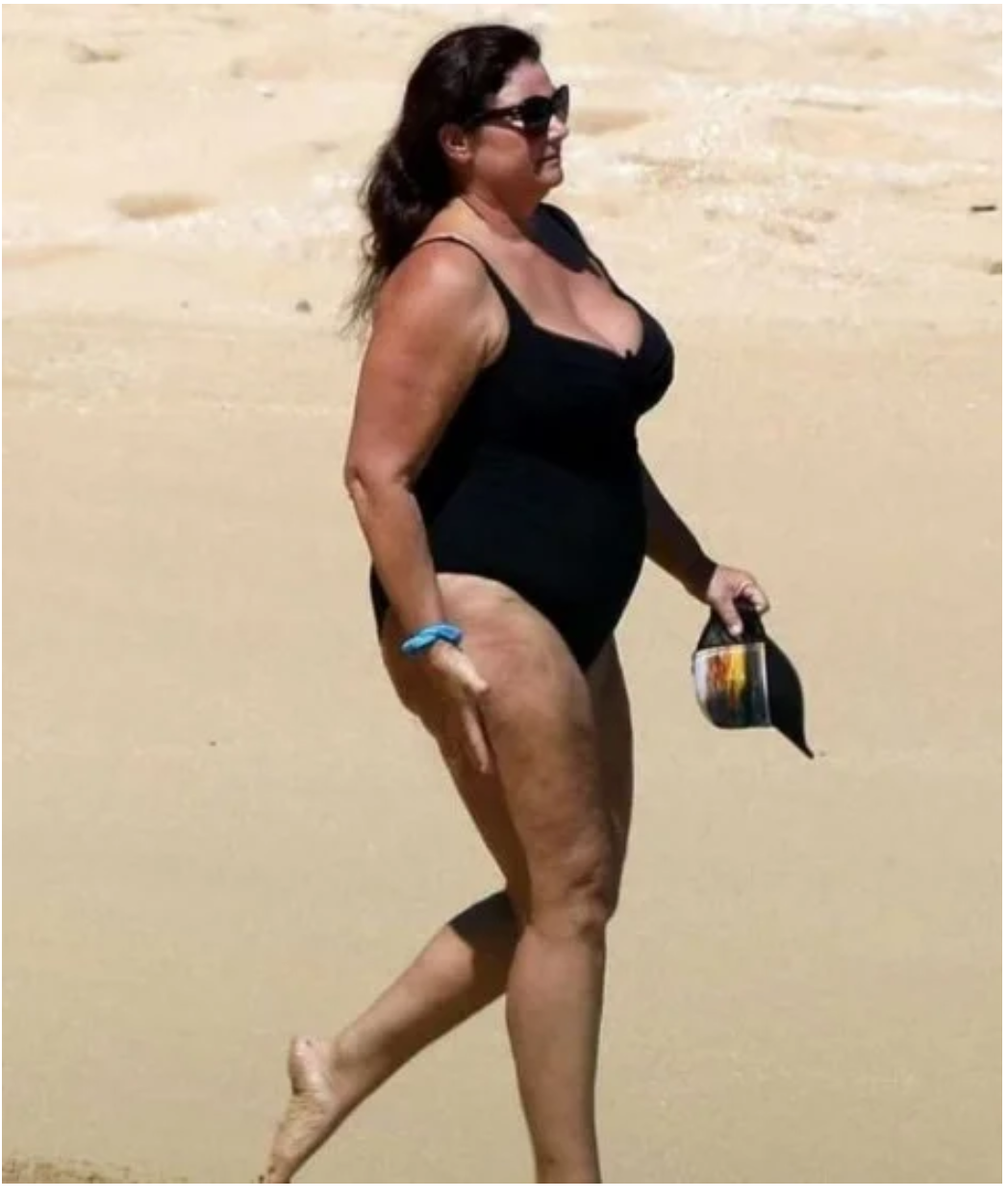 „Mój ideał kobiety”. Żona Brosnana pojawiła się na plaży