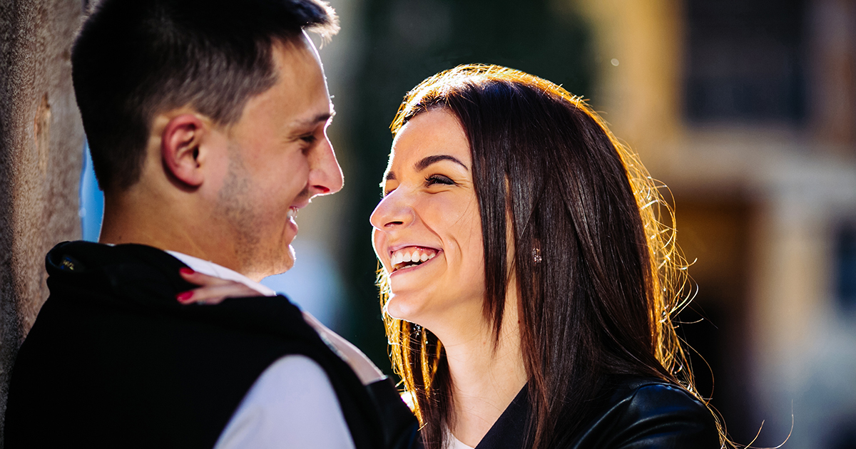 Moja mama przerwała moje wesele i krzyknęła: „On nie jest wystarczająco dobry!”, ale to, co odpowiedział mój narzeczony, sprawiło, że odeszła.