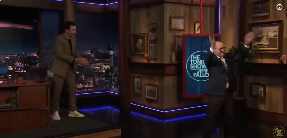 Pochodzący z rodziny nauczycieli, idol lat 80. chroni swoją prywatność — co wiemy o jego stylu życia?