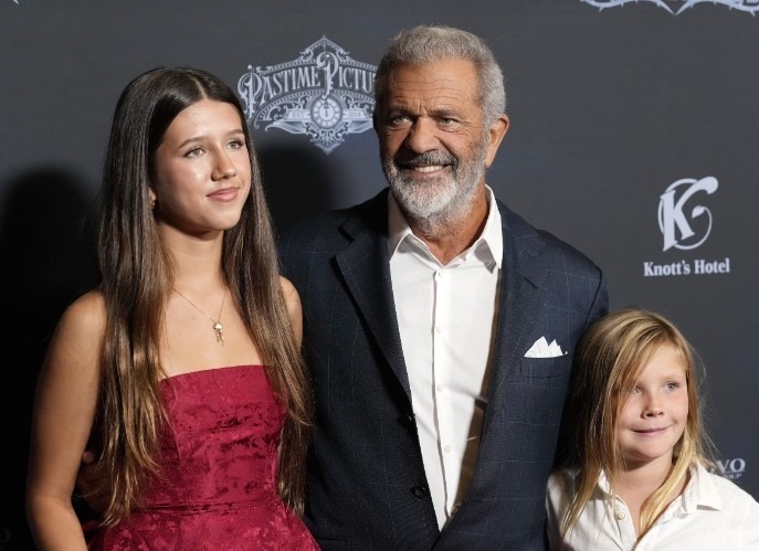 „Być jej modelką!” Fani są zachwyceni 15-letnią córką Mela Gibsona, z którą pojawił się on publicznie.