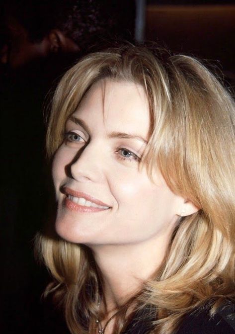 Były piękne bez photoshopa i operacji plastycznych. TOP 20 piękności z lat 90.