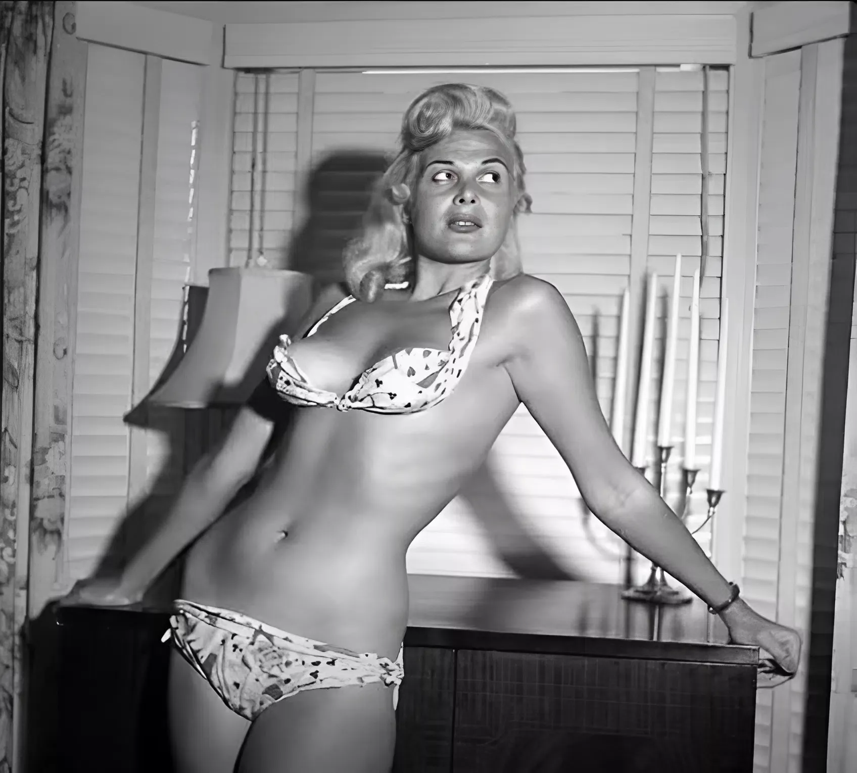 Glory Pal – wybitna aktorka, wspaniała modelka, odnosząca sukcesy przedsiębiorczyni i prezenterka telewizyjna.