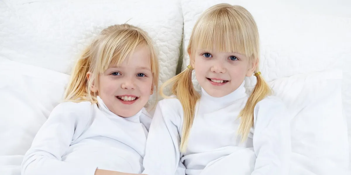 Mój narzeczony porzucił mnie i nasze bliźniaczki podczas wakacji, zostawiając liścik: „Muszę zniknąć. Wkrótce zrozumiesz”.