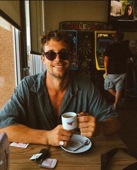 Kupiłem lunch dla ciężarnej kasjerki po tym, jak roszczeniowy klient na nią nakrzyczał – tydzień później dział kadr wezwał mnie do swojego biura.