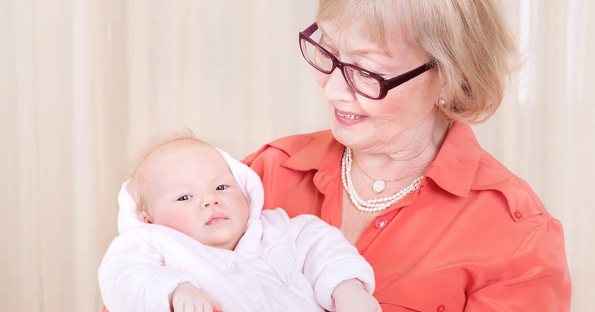 Mam sześćdziesiąt osiem lat i cała opieka nad moją małą wnuczką spoczywa teraz wyłącznie na mnie. Pół roku temu zmarł mój syn i jego żona, a ich nowo narodzona córeczka Grace pozostała pod moją opieką.