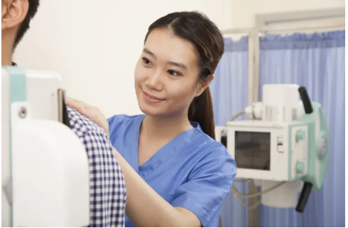 Pacjenci dzielą się swoimi najbardziej niezręcznymi i niezapomnianymi wizytami u lekarza