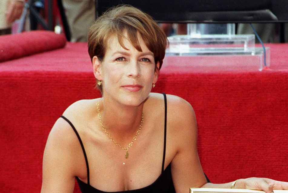 Czy potrafisz odgadnąć, do kogo należy to nie do poznania zdjęcie dziecka?