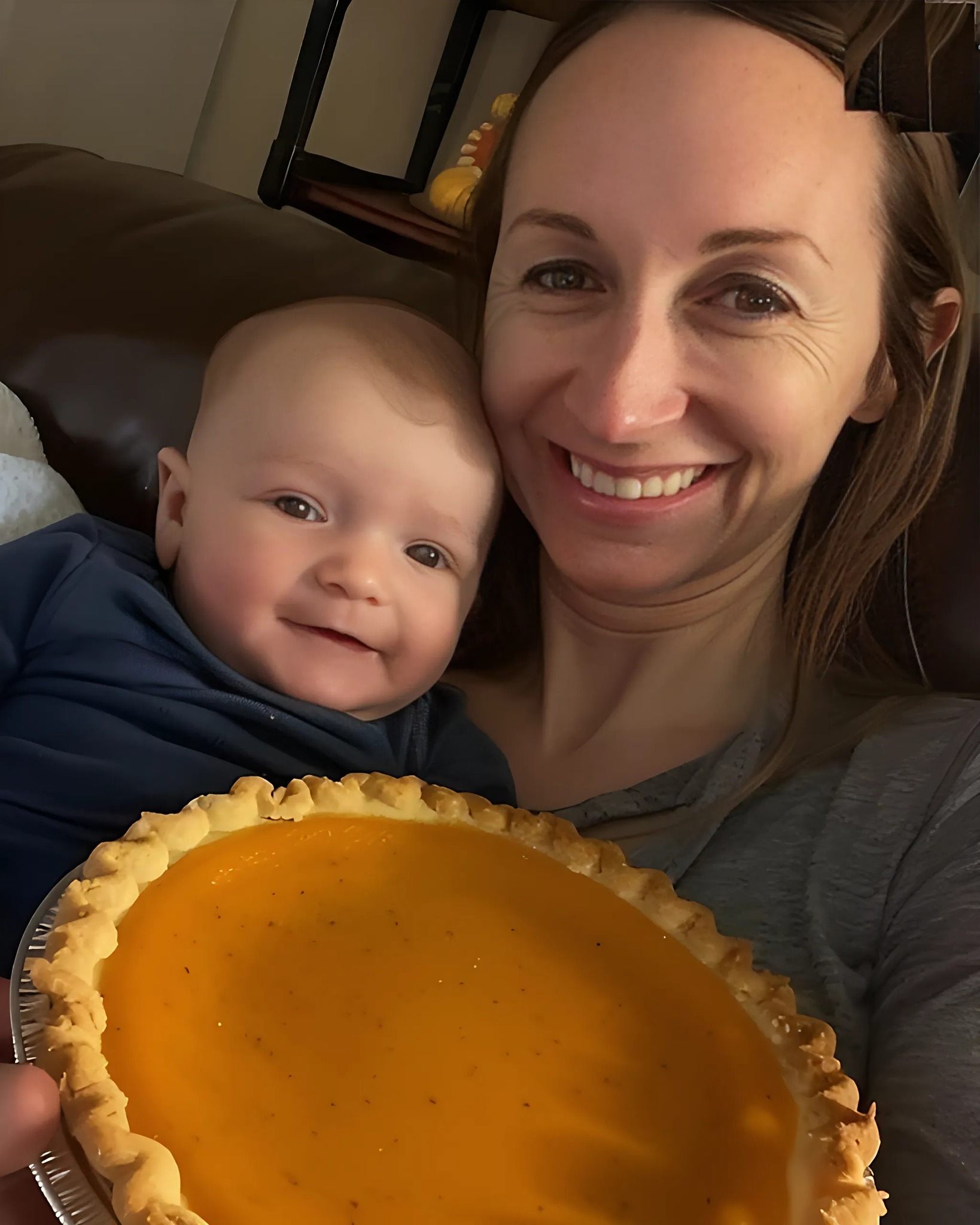 Dwa lata po śmierci mojego pięcioletniego syna usłyszałam, jak ktoś puka do moich drzwi, mówiąc: „Mamo, to ja”.