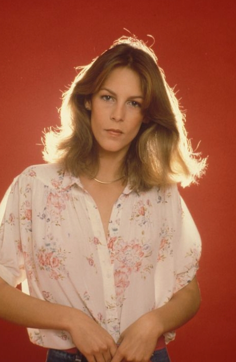 Czy potrafisz odgadnąć, do kogo należy to nie do poznania zdjęcie dziecka?