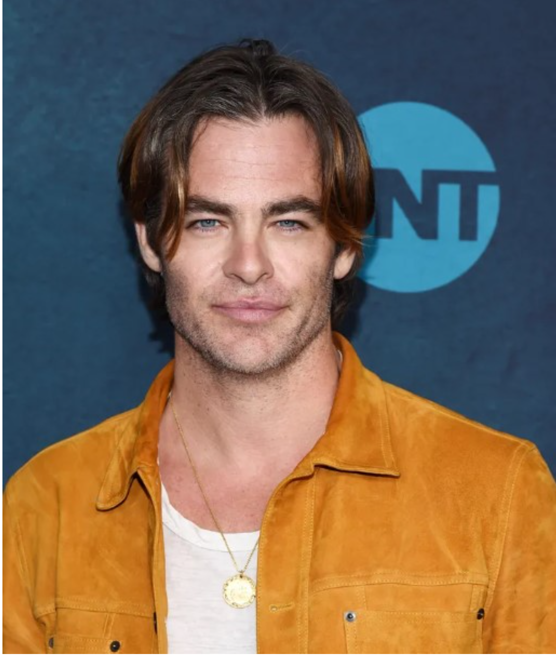 Starszego łamacza serc nie da się nie rozpoznać, a kiedyś kobiety za nim szalały. Kto to jest?