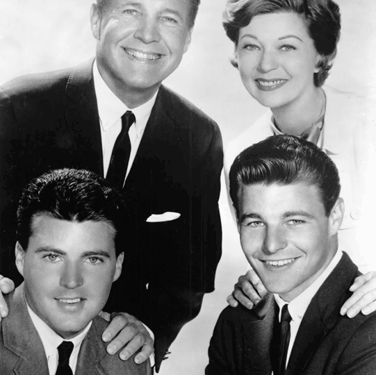 Tragiczny koniec Ricky'ego Nelsona — i telefon, który na zawsze zmienił jego rodzinę