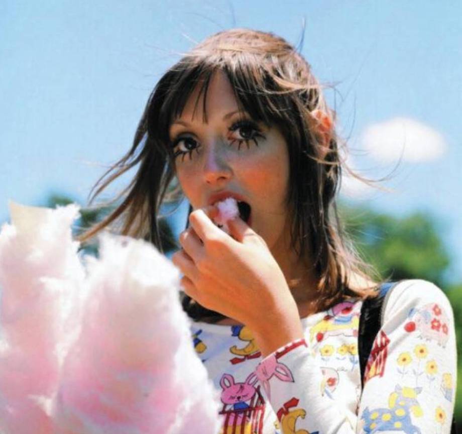 Aktorka, która była ikoną stylu lat 70., została znaleziona w szpitalu psychiatrycznym i na nowych zdjęciach trudno ją rozpoznać.