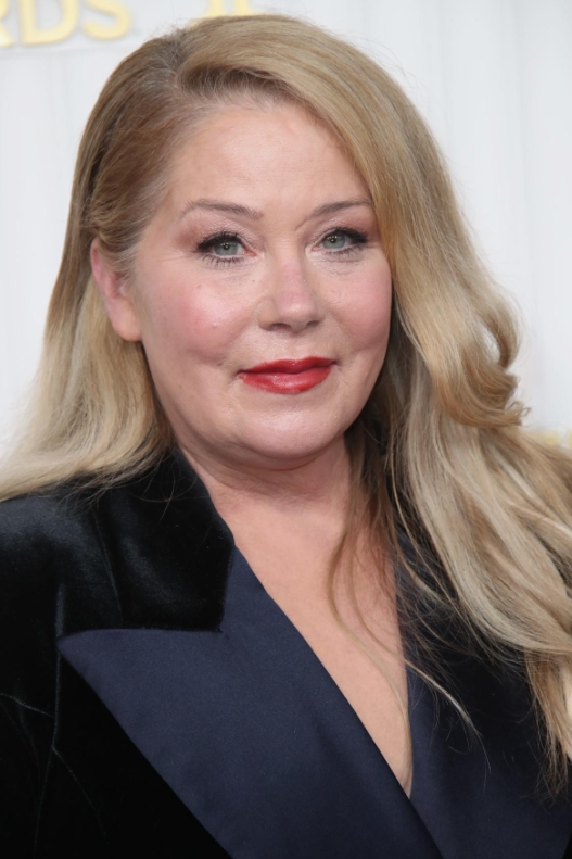 Zgadnijcie, kto to jest? Ta legendarna gwiazda, która ma obecnie 53 lata, nadal inspiruje swoją siłą i wytrwałością!