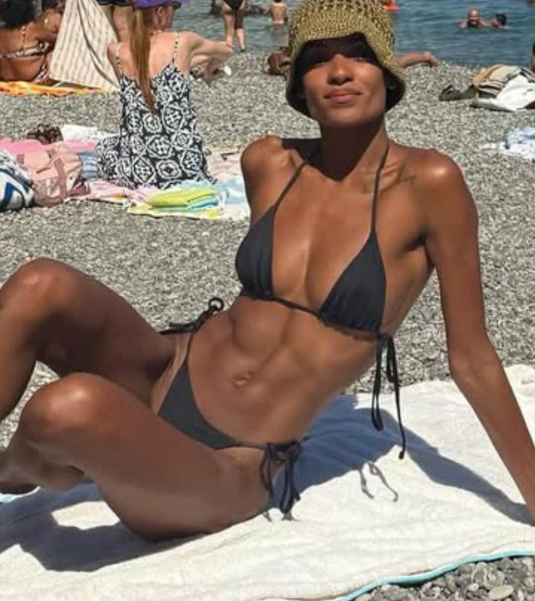 Czy to na pewno jego syn? Paparazzi pokazali długo oczekiwanego następcę Kassel od 29-letniej modelki, a fani zaczęli wątpić.