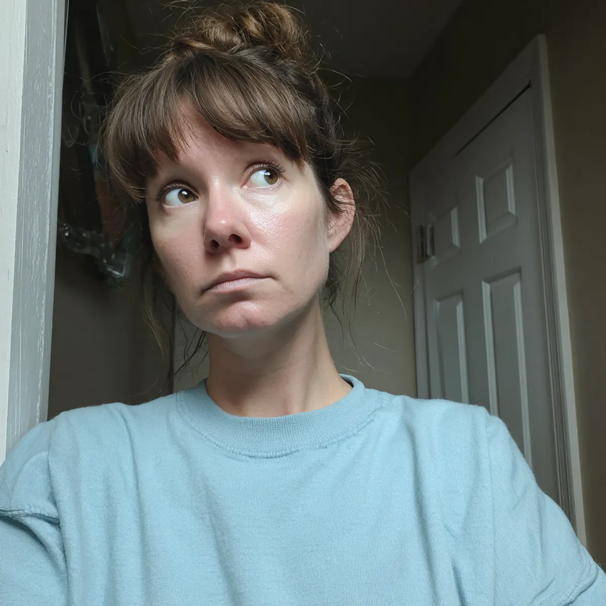 Moja szwagierka wpuściła swoje trzyletnie dziecko do mojego domu przez drzwi dla psów – kiedy dowiedziałam się dlaczego, krew mi się zagotowała.