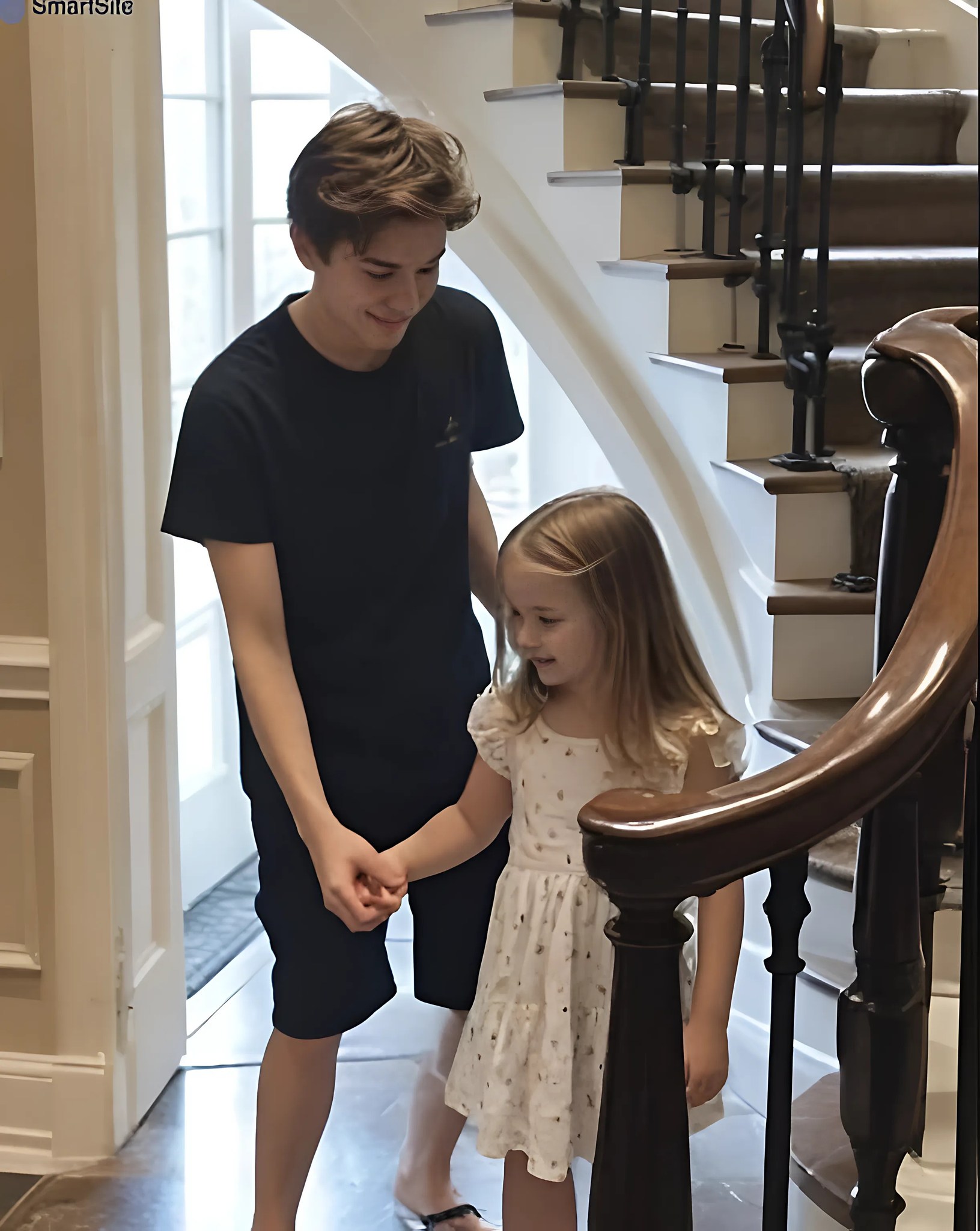 Moja ośmioletnia siostra została wyrzucona przez naszych przybranych rodziców w Boże Narodzenie.