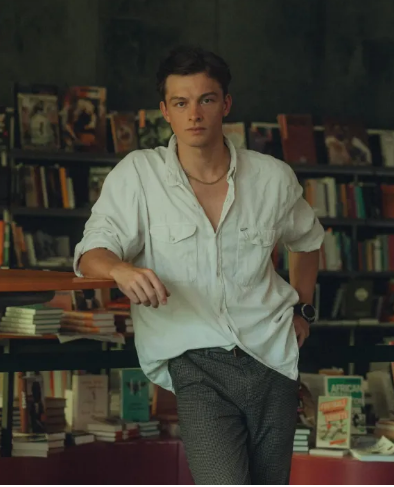 Moja babcia dała nam w dzieciństwie teczki o równej wartości — mój brat sprzedał swoją, a teraz on i jego dziewczyna chcą moją.