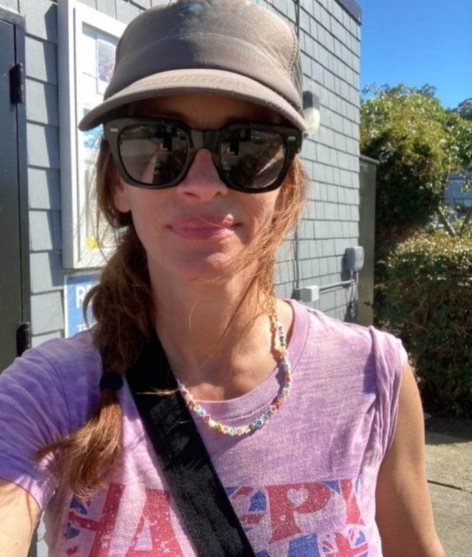 Starzec ze swoją żoną: zdjęcia Julii Roberts z mężem stały się viralowe w Internecie