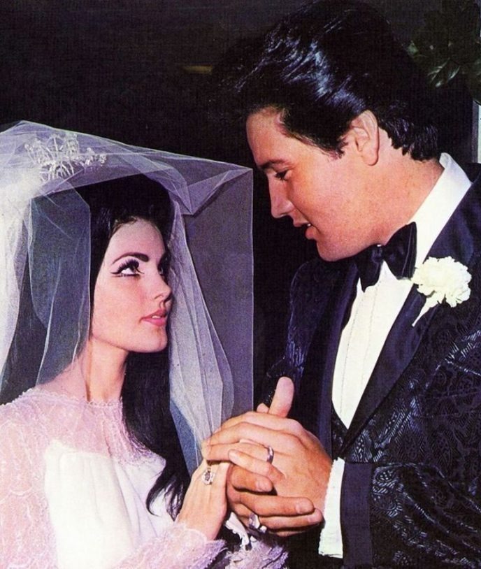 „Presley był w niej zakochany po uszy”: jak wygląda dziś 82-letnia aktorka Ann-Margret?