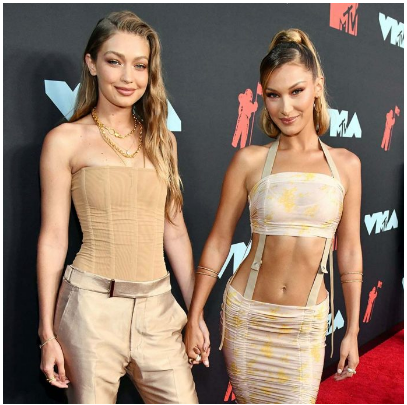 Ta, która urodziła supermodelki. Widzieliście mamę sióstr Hadid?